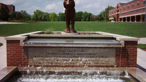 The fountain and statue that make up "Tiger Plaza" on the University of Missouri campus in Columbia, Mo. Credit: Yassie via Wikimedia Commons.