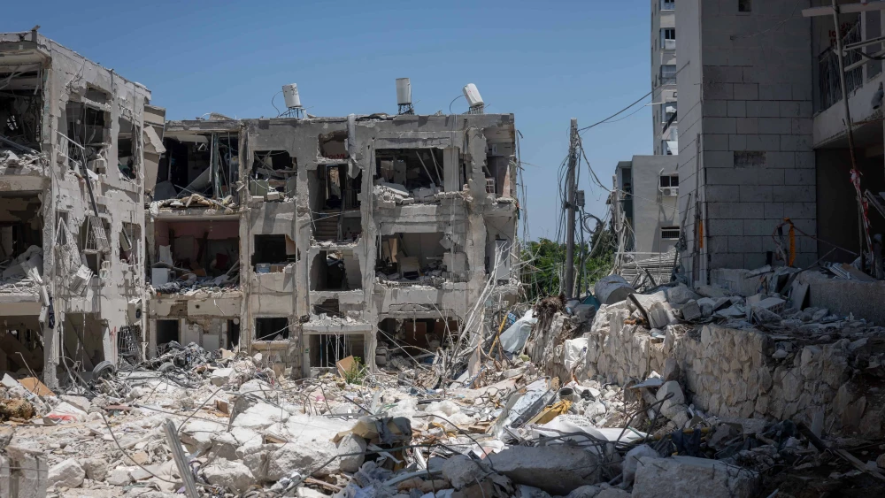 Destruction in Bat Yam after residential homes suffered a direct hit from a missile fired by Iran during the war between Israel and the Islamic Republic, July 3, 2025. Photo by Chaim Goldberg/Flash90.