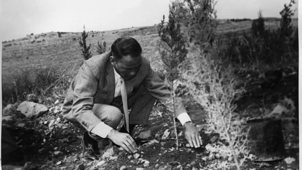 Jewish State, Passover