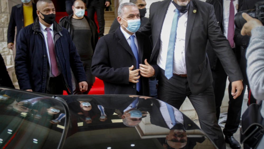 Palestinian Authority Prime Minister Muhammad Shtayyeh at a COVID-19 hospital in Nablus on Jan. 16, 2021. Photo by Nasser Ishtayeh/Flash90.