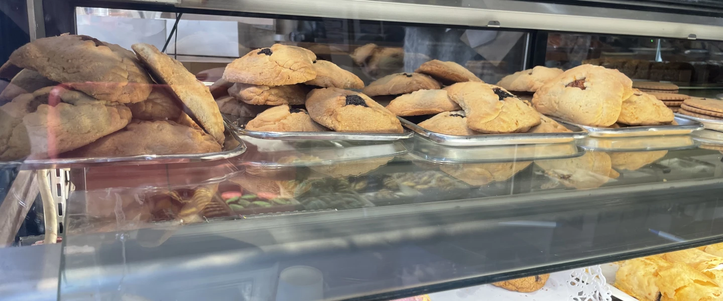 Hungarian Pastry Shop