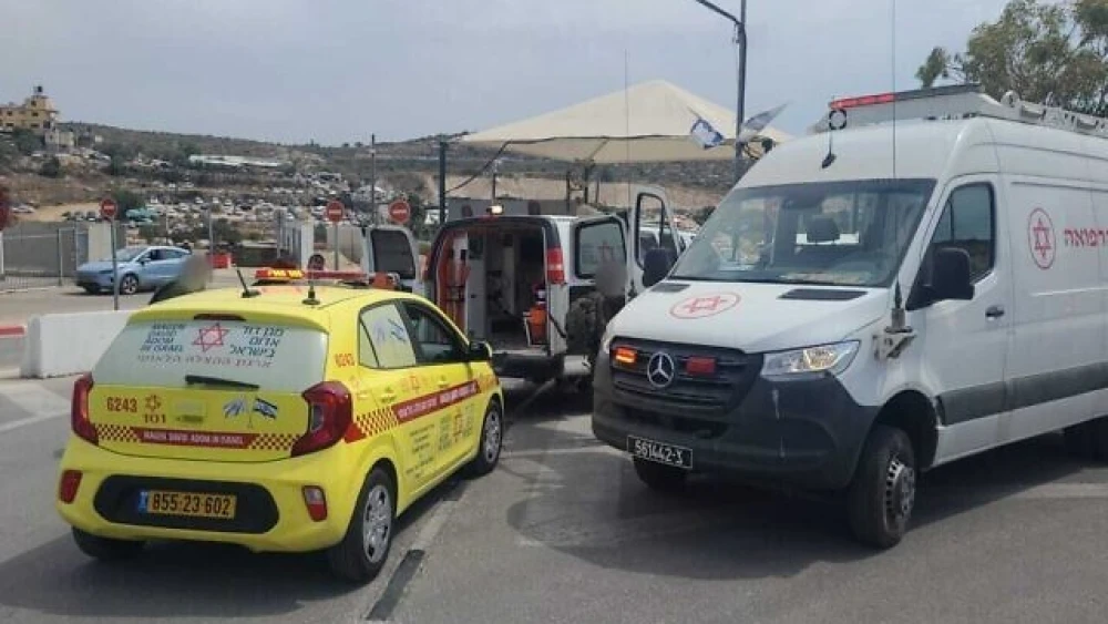 Emergency responders at the Rihan Crossing in Samaria, June 13, 2023. Credit: MDA.