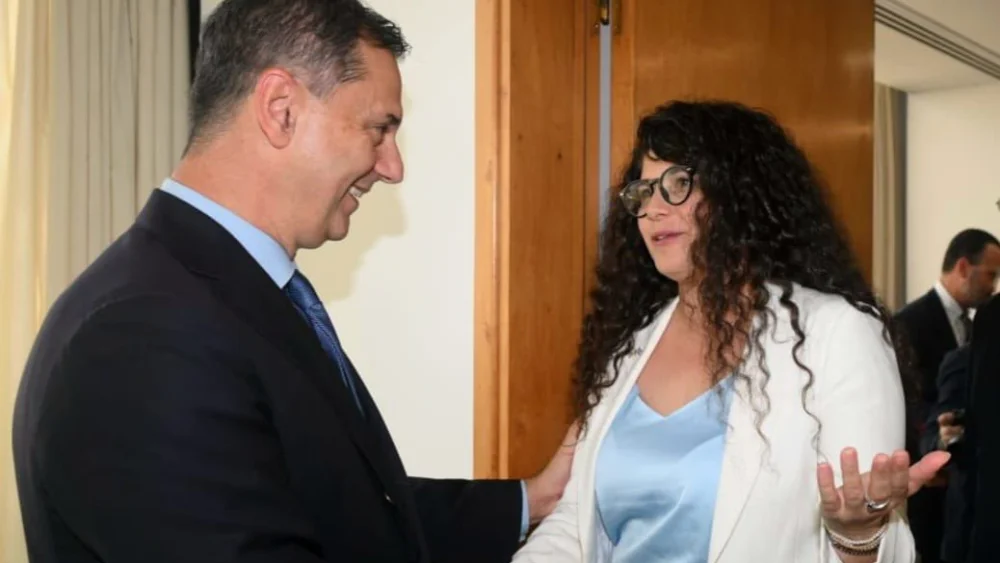 Israeli Deputy Foreign Minister Sharren Haskel (right) meets with Greek Deputy Foreign Minister Harry Theoharis on May 13, 2026. Source: @SharrenHaskel/X.