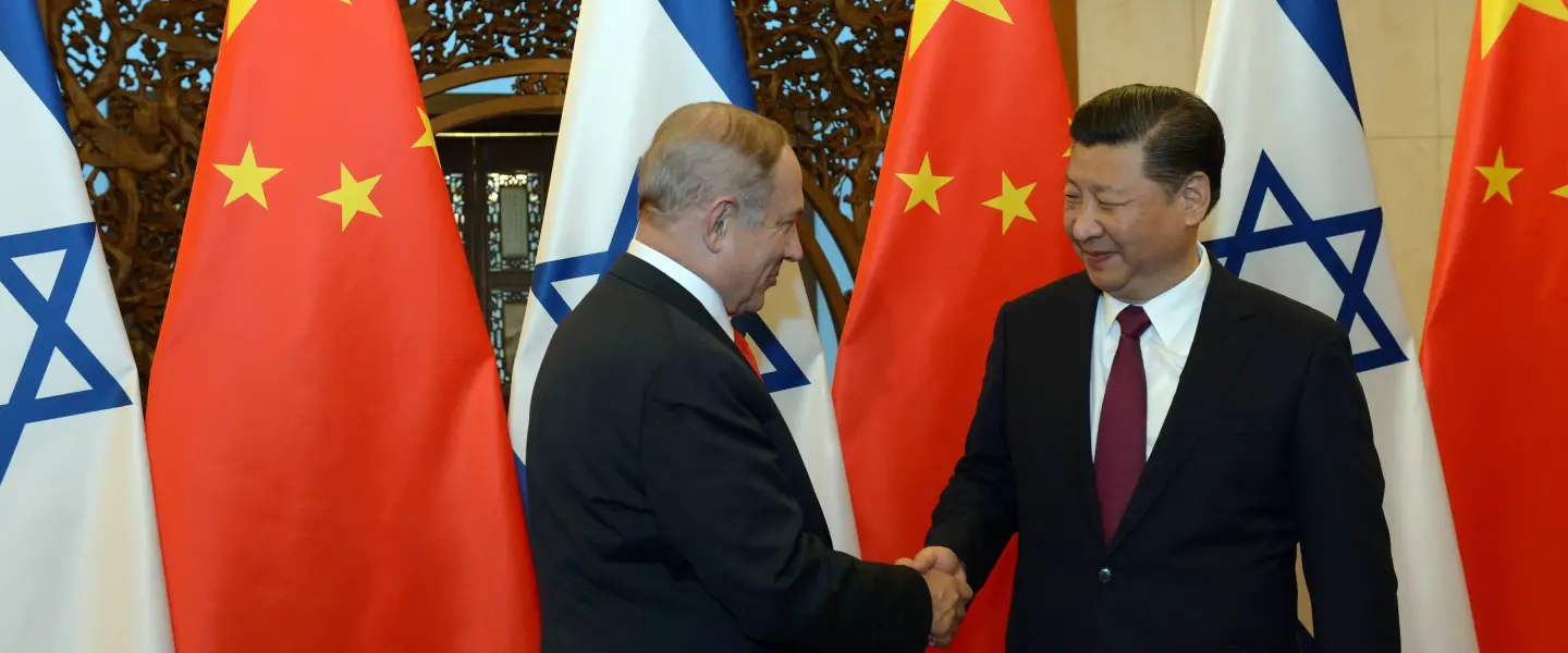Israeli Prime Minister Benjamin Netanyahu with Chinese President Xi Jinping, in Beijing on March 21, 2017. Photo by Haim Zach/GPO.