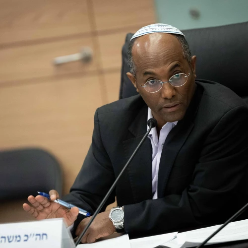 Knesset member Moshe Solomon leads Education, Culture, and Sports Committee meeting in the Israeli parliament on Feb. 15, 2023. Photo by Yonatan Sindel/Flash90.