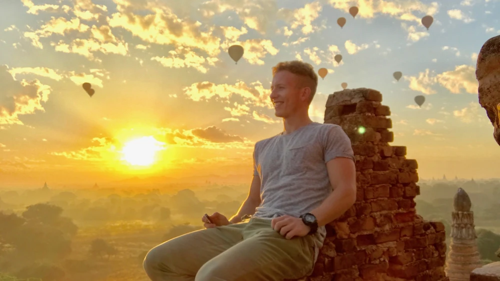 Chaim Natan Kasnett in Myanmar