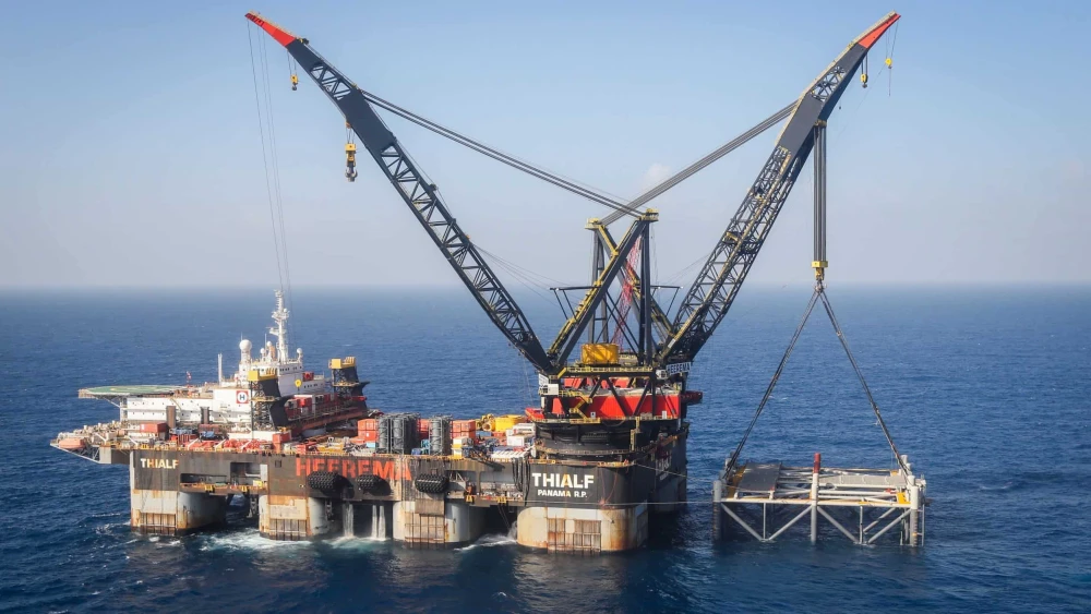 View of the Israeli Leviathan natural gas field's gas processing rig near the Israeli city of Caesarea on Jan. 31, 2019. Photo: Marc Israel Sellem/POOL/Flash90