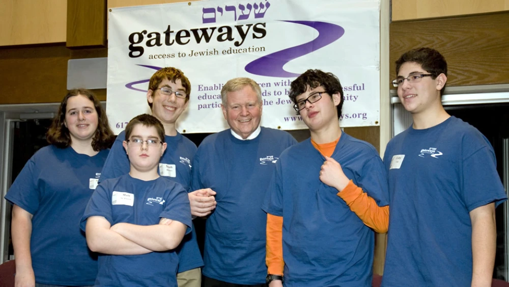 Shrage with students at Gateways: Access to Jewish Education program in Newton, Mass. Photo courtesy of GJEP.