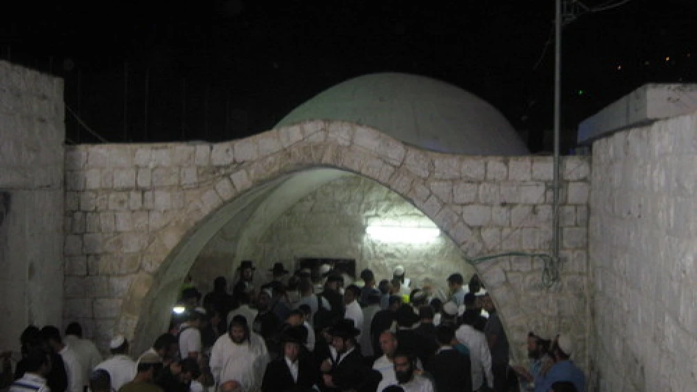 Click photo to download. Caption: Joseph's Tomb. Credit: Wikimedia Commons.