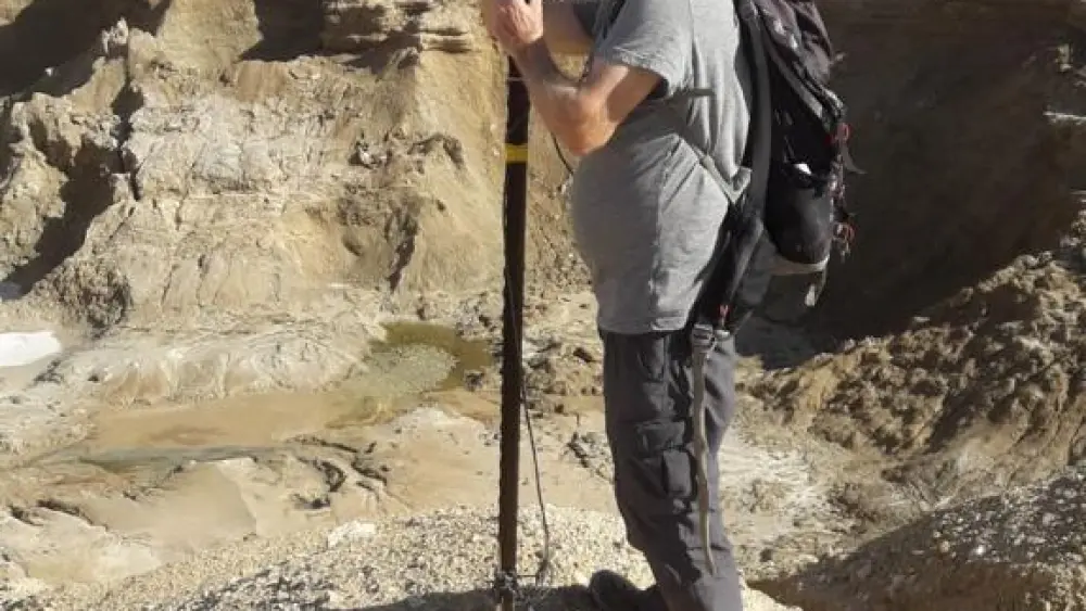 Dr. Gidon Baer setting up a camera at a Dead Sea sinkhole. Credit: Courtesy.