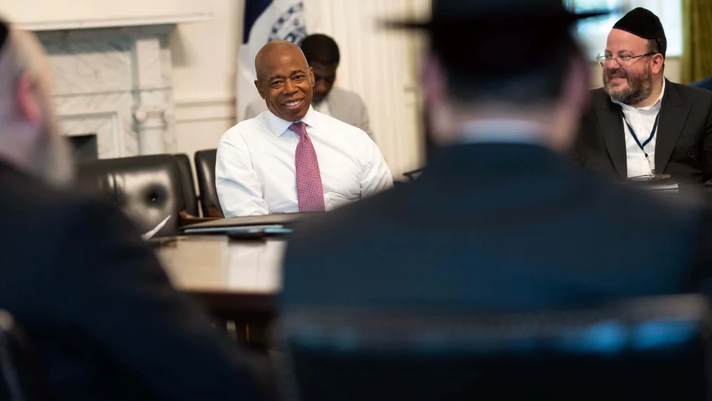 New York Mayor Eric Adam hosts an roundtable with reporters from Jewish press outlets, Sept. 19, 2022. Source: Twitter.