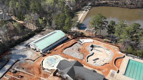Construction of the new Zalik Outdoor Aquatic Center, featuring three pools—the Dinerman Medeiros Pool, the Samsky Pool, the Alterman Pool—and also the Barbara and Ed Mendel Splash Park. Credit: Courtesy of MJCCA.