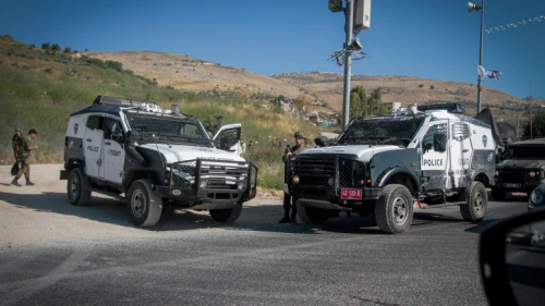 Israeli security forces secure the scene after a Palestinian assailant attempted to stab soldiers near the Huwara checkpoint, outside Nablus, May 17, 2022. Photo by Nasser Ishtayeh/Flash90.