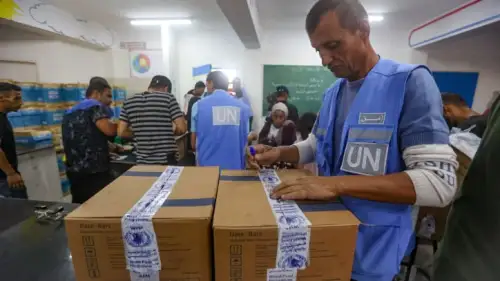 Palestinian at an UNRWA camp in Khan Yunis, in the southern Gaza Strip, on Nov. 4, 2023. Photo by Atia Mohammed/Flash90.