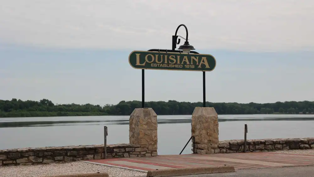 Louisiana, Mo., established in 1818. Photo by Bill Motchan.