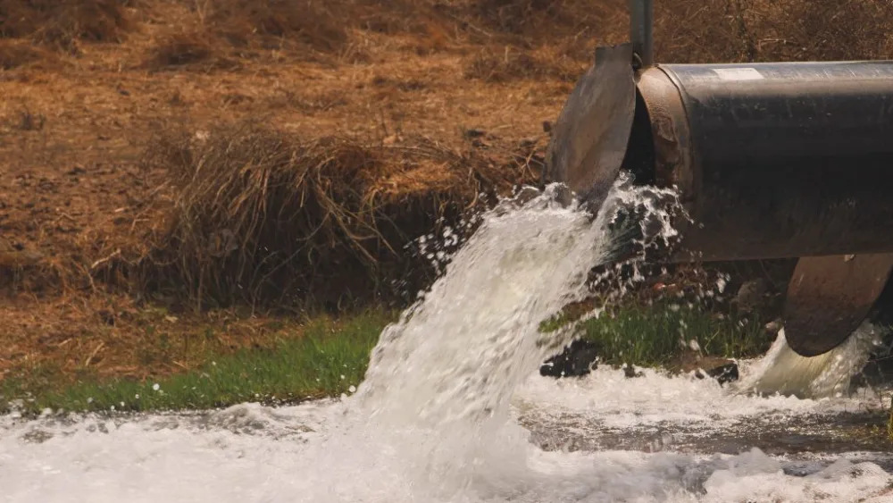 Water flows from a pipe in the Golan Heights, Sep 7, 2024. Photo by Sean Tyszler/TPS-IL.