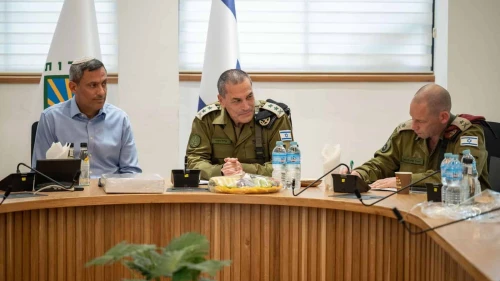 IDF Lt. Gen. Eyal Zamir, c., meeting with the heads of local authorities in the Gaza Envelope—Sha’ar HaNegev, Sdot Negev, Eshkol, Sderot, and Hof Ashkelon, March 6, 2025. Credit: IDF Spokesman's Office.
