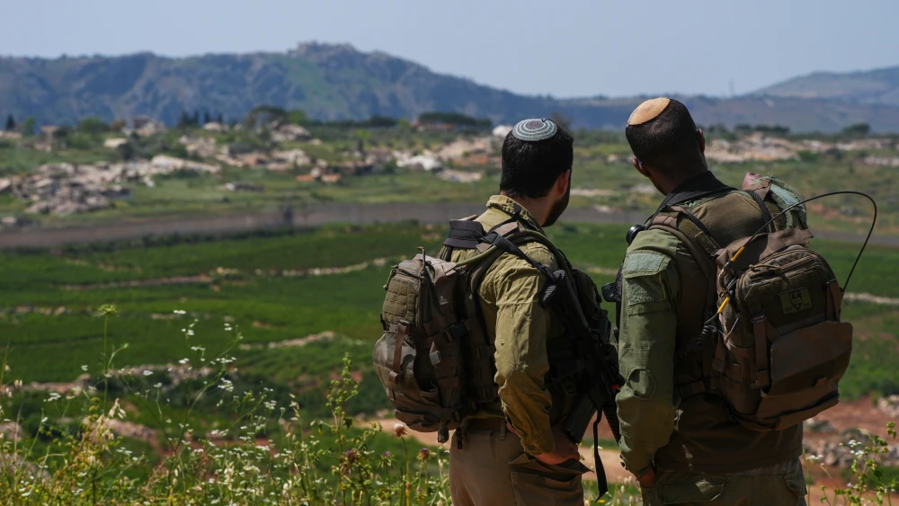 Israeli soldiers are seen near the Israeli border with Lebanon, northern Israel, May 17, 2026. Photo by Ayal Margolin/Flash90.