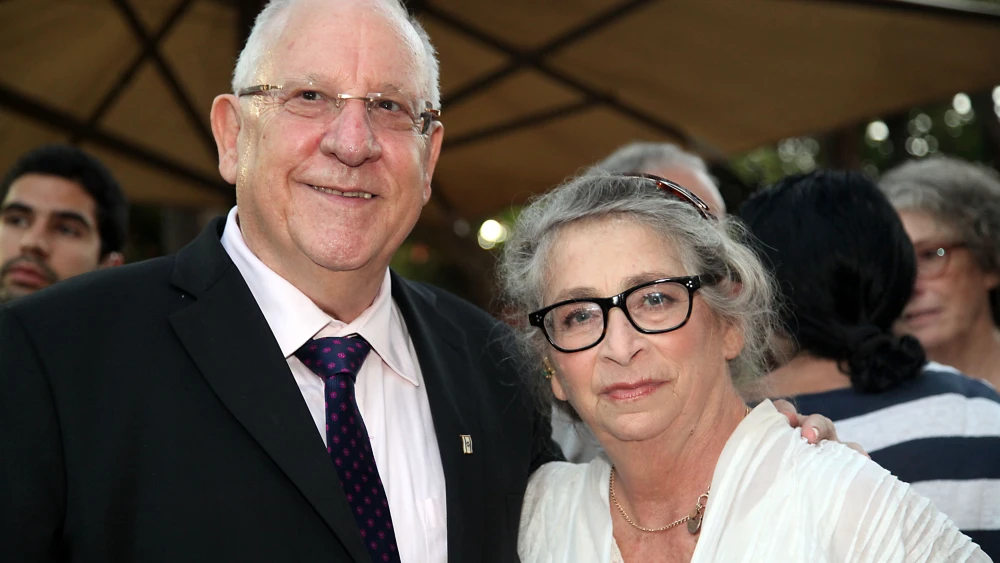 Israel's President Reuven Rivlin with his wife, Nechama Rivlin, during the French Ambassador's ceremony awarding the Legion Honor, at the ambassador's home in Jaffa, on June 18, 2014. Photo by Gideon Markowicz/Flash90.