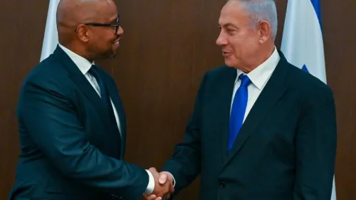 Israeli Prime Minister Benjamin Netanyahu greets Boeing Defense, Space and Security CEO Ted Colbert in Jerusalem, Feb. 19, 2023. Photo by Kobi Gideon/GPO.