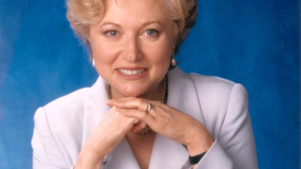 Relationship expert Mira Kirshenbaum discusses cold feet and how to overcome the condition. Credit: Courtesy, Mira Kirshenbaum.