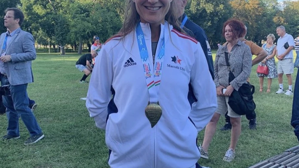 Melissa Perlman with her gold medal following the half-marathon at the 15th European Maccabi Games in Hungary, August 2019. Credit: Instagram.