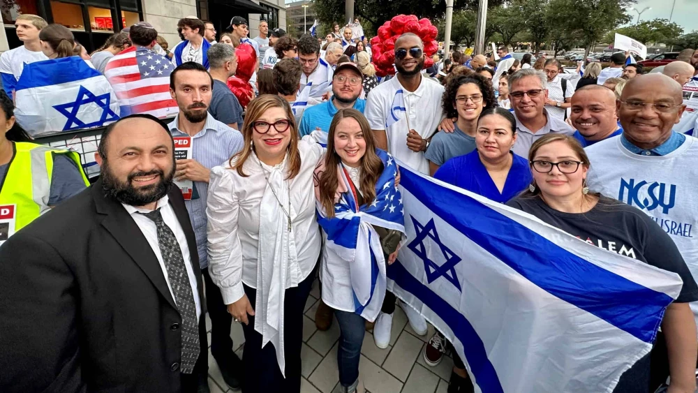 Pastor Becky Keenan and fellow pro-Israel advocates. Credit: courtesy