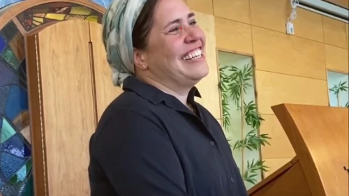 Shira Marili Mirvis, the first-ever Israeli woman appointed to be sole rabbinic leader of an Orthodox synagogue. Source: Screenshot.