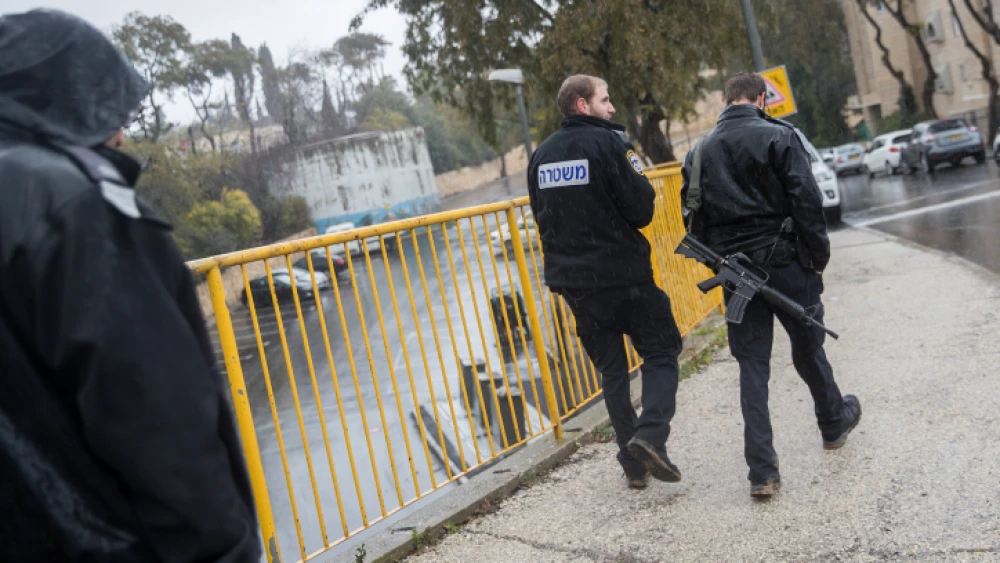 Police at the scene of a suspected stabbing attack in the Armon Hanatziv neighborhood of Jerusalem on Jan. 9, 2019. Photo by Yonatan Sindel/Flash90.