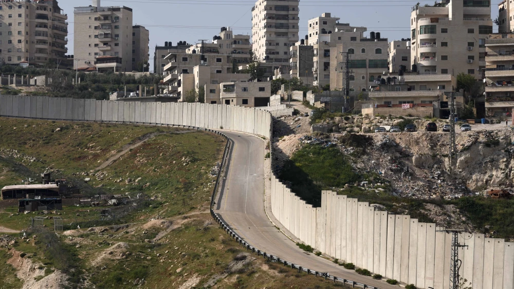 Residential buildings in Jerusalem's Shuafat neighborhood, April 14, 2020. Photo by Gili Yaari/Flash90.