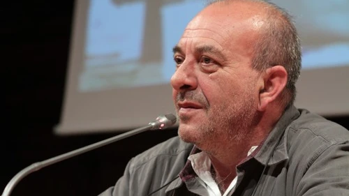 In 2008, cartoonist Vauro Senesi (pictured) published a caricature of parliamentarian Fiamma Nirenstein that depicted the Jewish-Italian politician in classic anti-Semitic fashion. When journalist Giuseppe Caldarola accused Senesi of anti-Semitism, Senesi sued. Credit: International Journalism Festival.