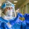 A nurse in the coronavirus unit of the Tel Aviv Sourasky Medical Center, on May 4, 2020. Photo by Yossi Aloni/Flash90.