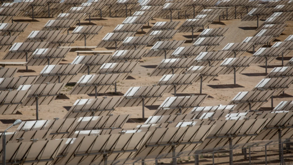 View of the Ashalim solar-power station in the Negev Desert on June 19, 2018. The station is the largest of its kind in Israel and fifth-largest in the world. Photo by Miriam Alster/Flash90.
