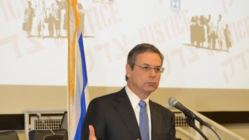 Click photo to download. Caption: Israeli Deputy Foreign Minister Danny Ayalon speaks at the Sept. 21 “Justice for Jews from Arab Countries” conference he hosted in New York. Credit: Maxine Dovere.