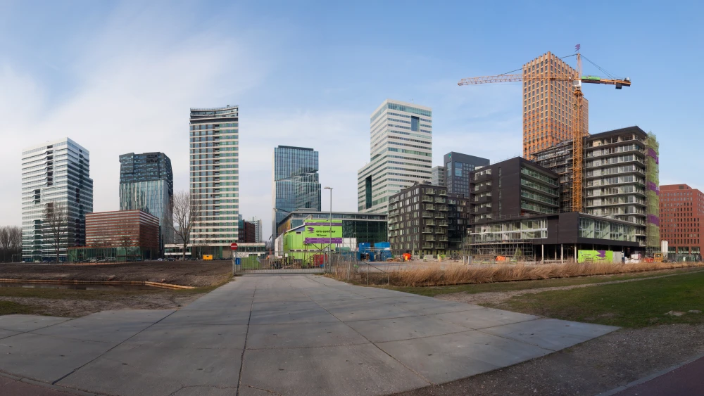 A view of the Zuidas area in Amsterdam, the Netherlands. Photo credit: Massimo Catarinella via Wikimedia Commons.