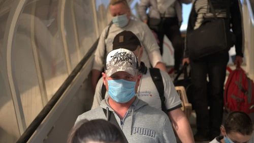 A group of new Jewish immigrants meant to arrive in Israel in March instead entered Ben-Gurion International Airport on May 20, 2020, due to delays as a result of the coronavirus. They were brought over by the International Fellowship of Christians and Jews. Photo by Arik Shraga.