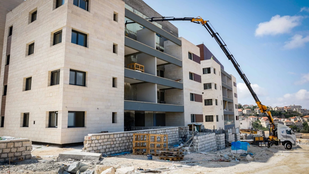 Construction in the Jewish community of Neve Daniel in Gush Etzion, Judea, June 18, 2023. Photo by Gershon Elinson/Flash90.
