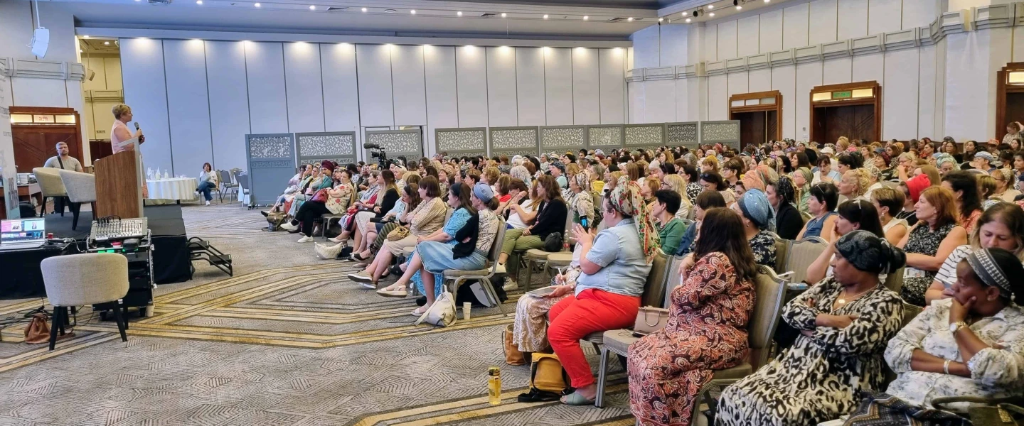 More than 500 women gathered for OneFamily's Women’s Empowerment Symposium on July 30, 2025. Photo by Sharon Altshul.