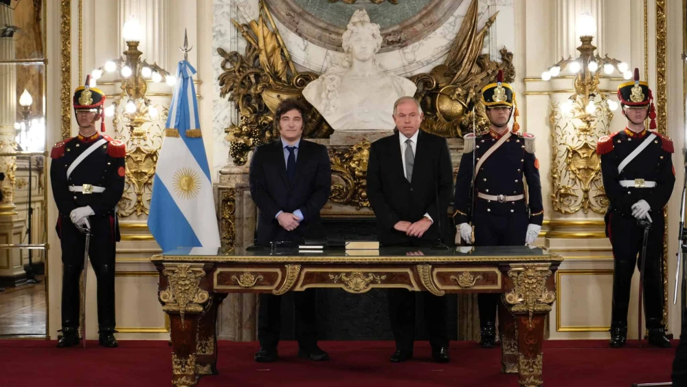 Argentine Prsident Jabier Milei, left, and Gerardo Werthein attend his inauguration as foreign minister in Buenos Aires, Argentina on Nov. 4, 2024. Photo courtesy of the Ministry of Foreign Affairs, International Trade and Worship of Argentina.