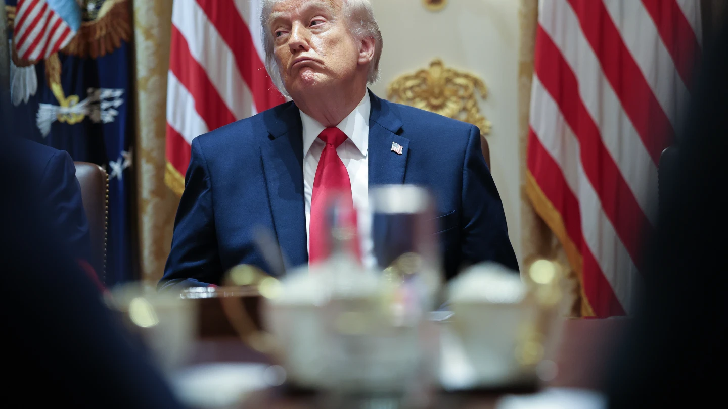 Trump hints at conditioning Iran deal on Arab states recognizing Israel