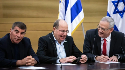 Blue and White Party leader Benny Gantz speaks at faction meeting at the Knesset in Jerusalem on Nov. 11, 2019. Photo by Hadas Parush/Flash90.