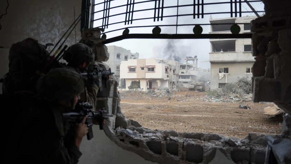 Israeli troops operating in the Hamas-ruled Gaza Strip, Dec. 11, 2023. Credit: IDF.