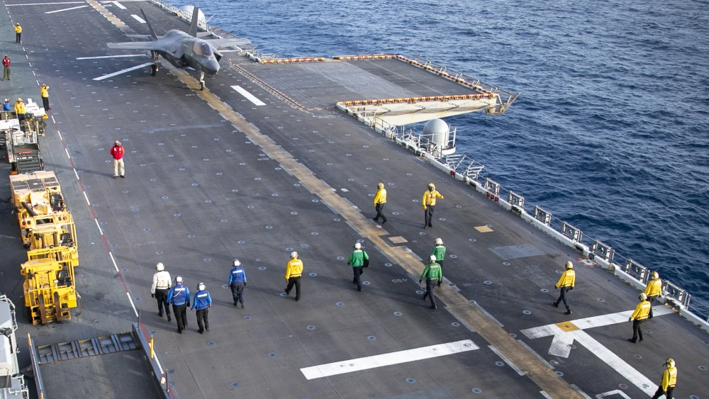 A U.S. Marine Corps F-35B Lightning II takes off from the amphibious assault ship USS Tripoli (LHA 7) while operating in the U.S. Central Command area of responsibility, April 10, 2026. Source: @CENTCOM/X.