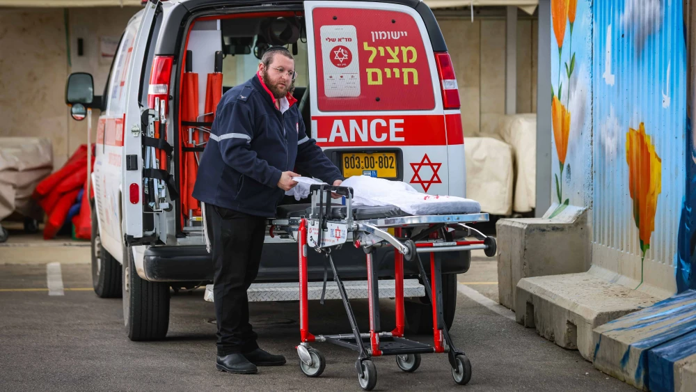 A medical staffer waits for people wounded by a Hezbollah missile, at Ziv Medical Center in Safed, March 4, 2024. Photo by David Cohen/Flash90.