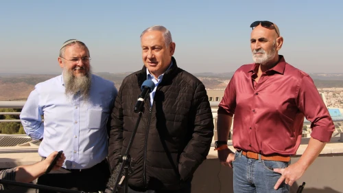 Israeli Prime Minister Benjamin Netanyahu with Gush Etzion Regional Council chairman Shlomo Ne'eman and Jordan Valley regional council chairman David Elchiani on a visit to Alon Shvut in the West Bank, on Nov. 19, 2019. Photo by Gershon Elinson/Flash90.