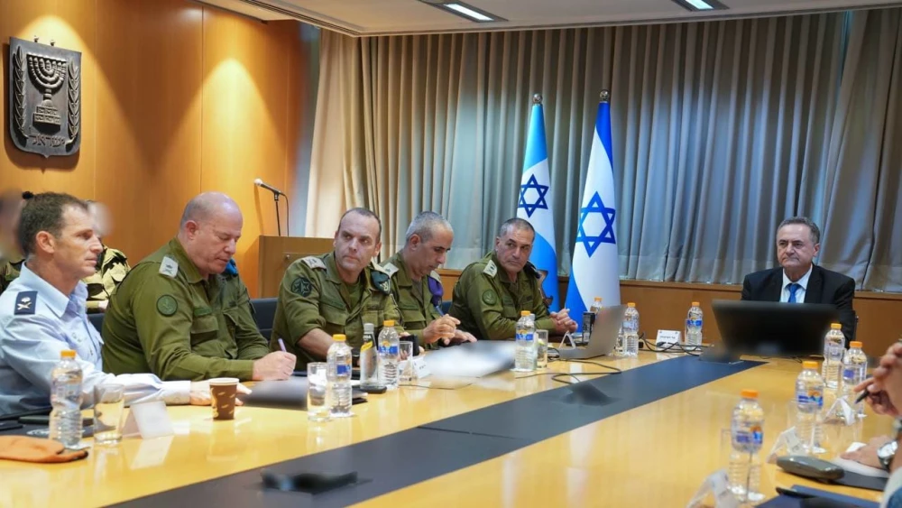 Israeli Defense Minister Israel Katz convenes a meeting of high-ranking IDF officers, July 23, 2026. Photo by Ariel Harmoni/Defense Ministry.