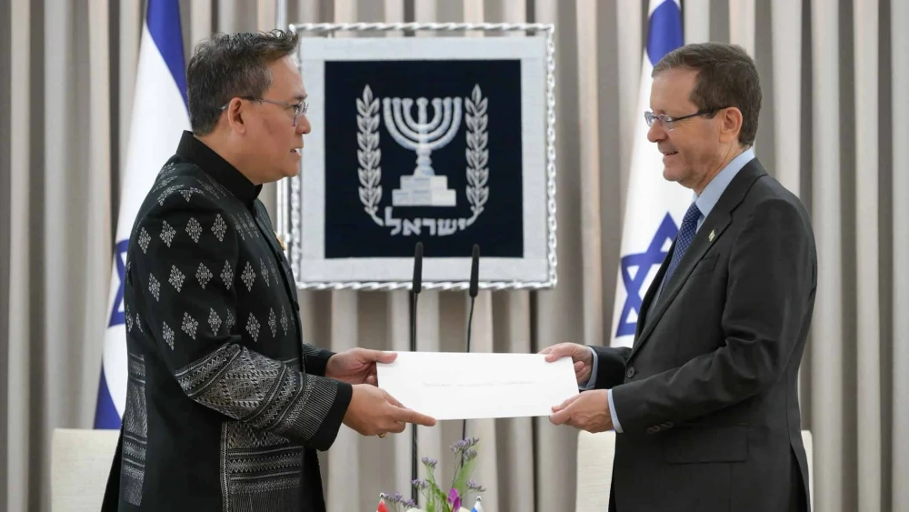 President Isaac Herzog received the diplomatic credentials of the new Ambassador of Thailand Boonyarit Vichienpuntu, Feb. 3, 2026. Credit: Maayan Toaf/GPO.