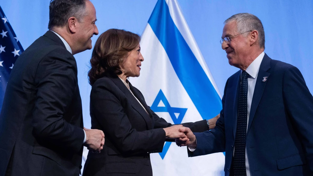 U.S. Vice President Kamala Harris shakes hands with Israeli Ambassador to the United States Michael Herzog at Israel's Independence Day event at the National Building Museum in Washington, D.C., on June 6, 2023. Photo by Saul Loeb/AFP via Getty Images.