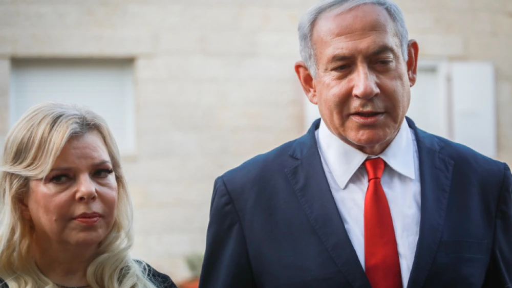 Then-Israeli Prime Minister Benjamin Netayahu and his wife Sara speak with the media, in Ofra, Judea and Samaria, on Aug. 13, 2019. Photo by Flash90.