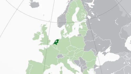 The Netherlands, population 17 million, in dark green. Credit: Wikimedia Commons.